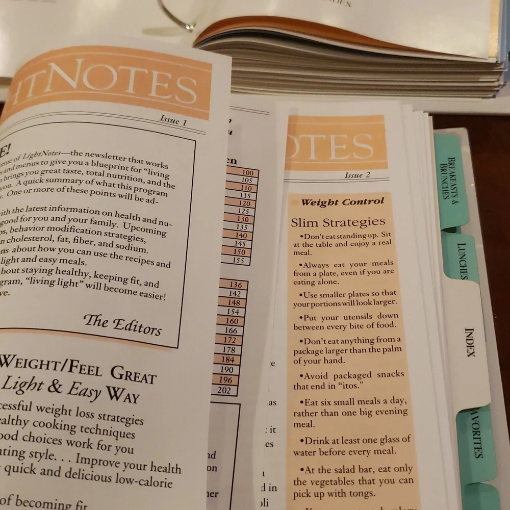 (2 Set) Light & Easy Cooking Collection Binders- Recipes & Menus